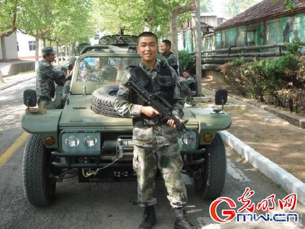 【网络媒体国防行】人物特写:“狙击兵王”诞生记